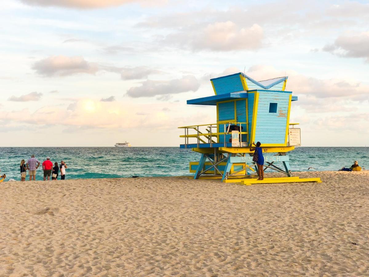 The Meridian Miami Beach Exterior photo